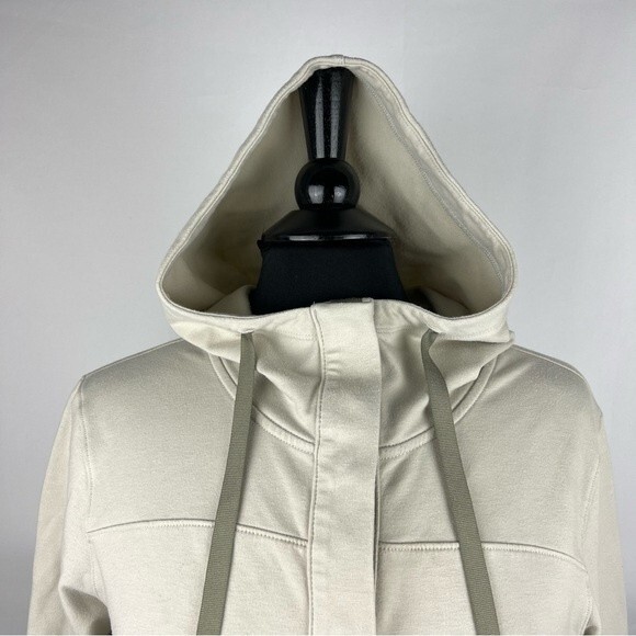 The North Face Women’s Bayocean Hoodie - Picture 13 of 15